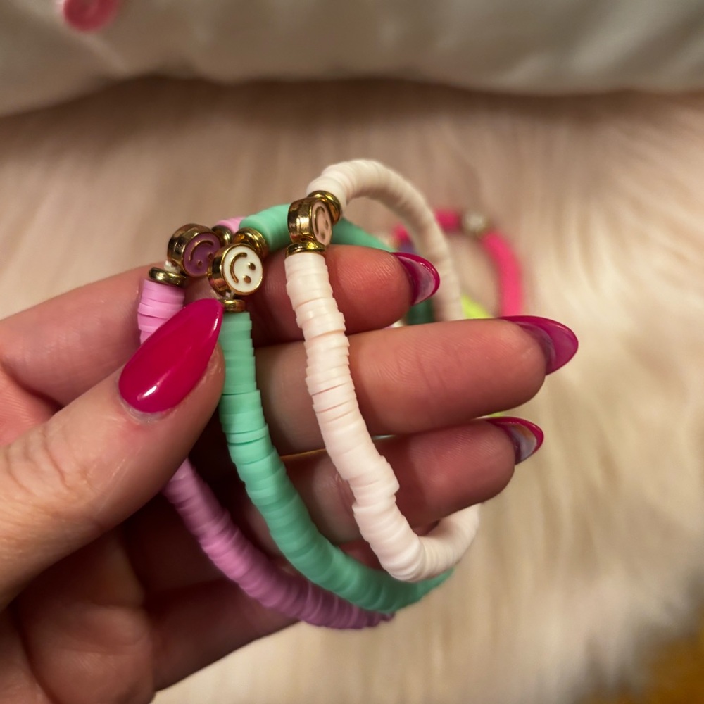 Colorful Bracelet Set - Picture 3 of 5